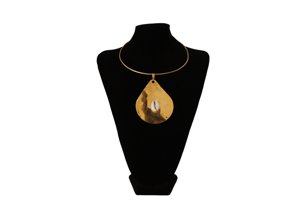 Single Cowrie Shell Gold Necklace